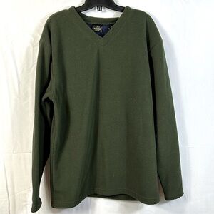 Redhead Size Medium Olive Long-sleeve shirt like new V Neck Warm